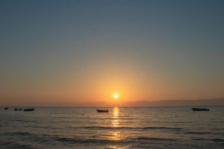 Nuweiba` Sebaii Camp السباعى كامب شاطئ الترابين بجوار ويت بالس 호스텔 외부 사진
